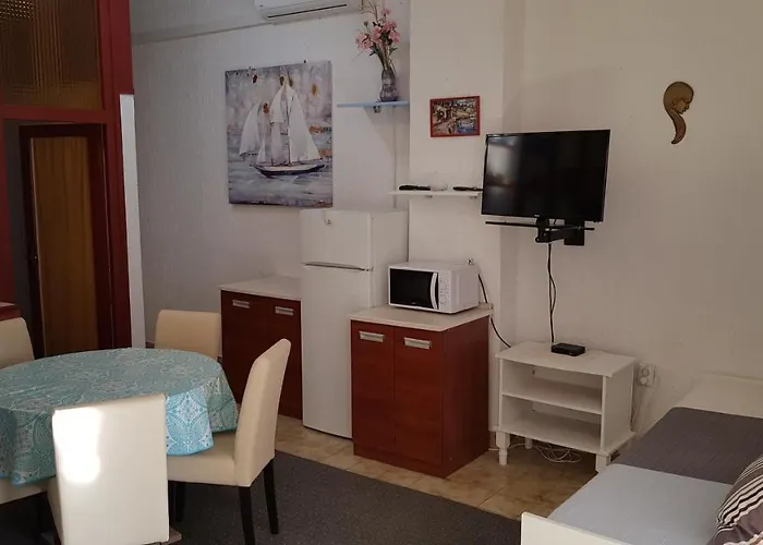 Katica 公寓 茨里克韦尼察