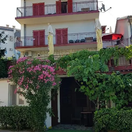 Apartment Katica *